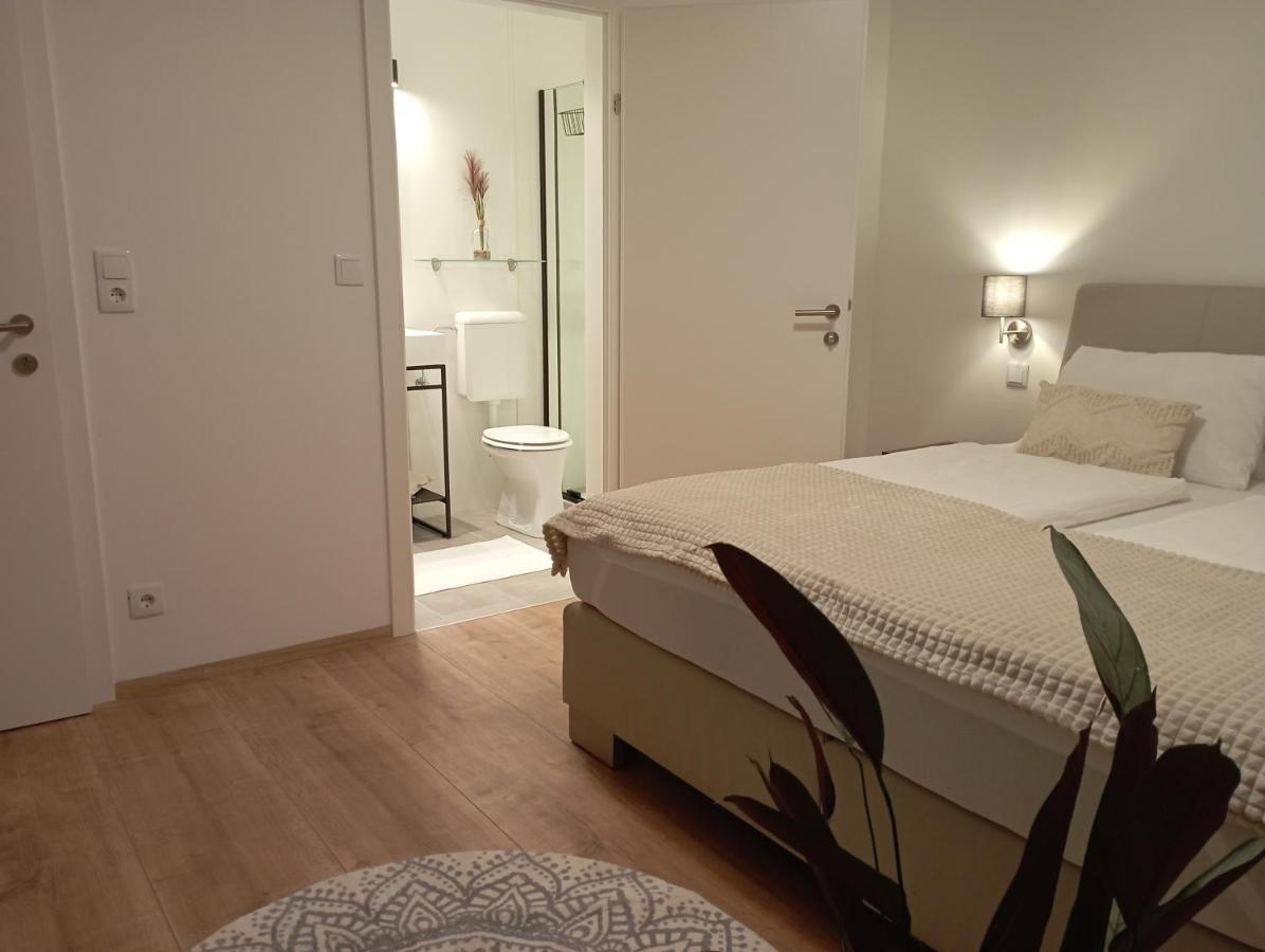 Fuchs & Hase Self Check In Hotel