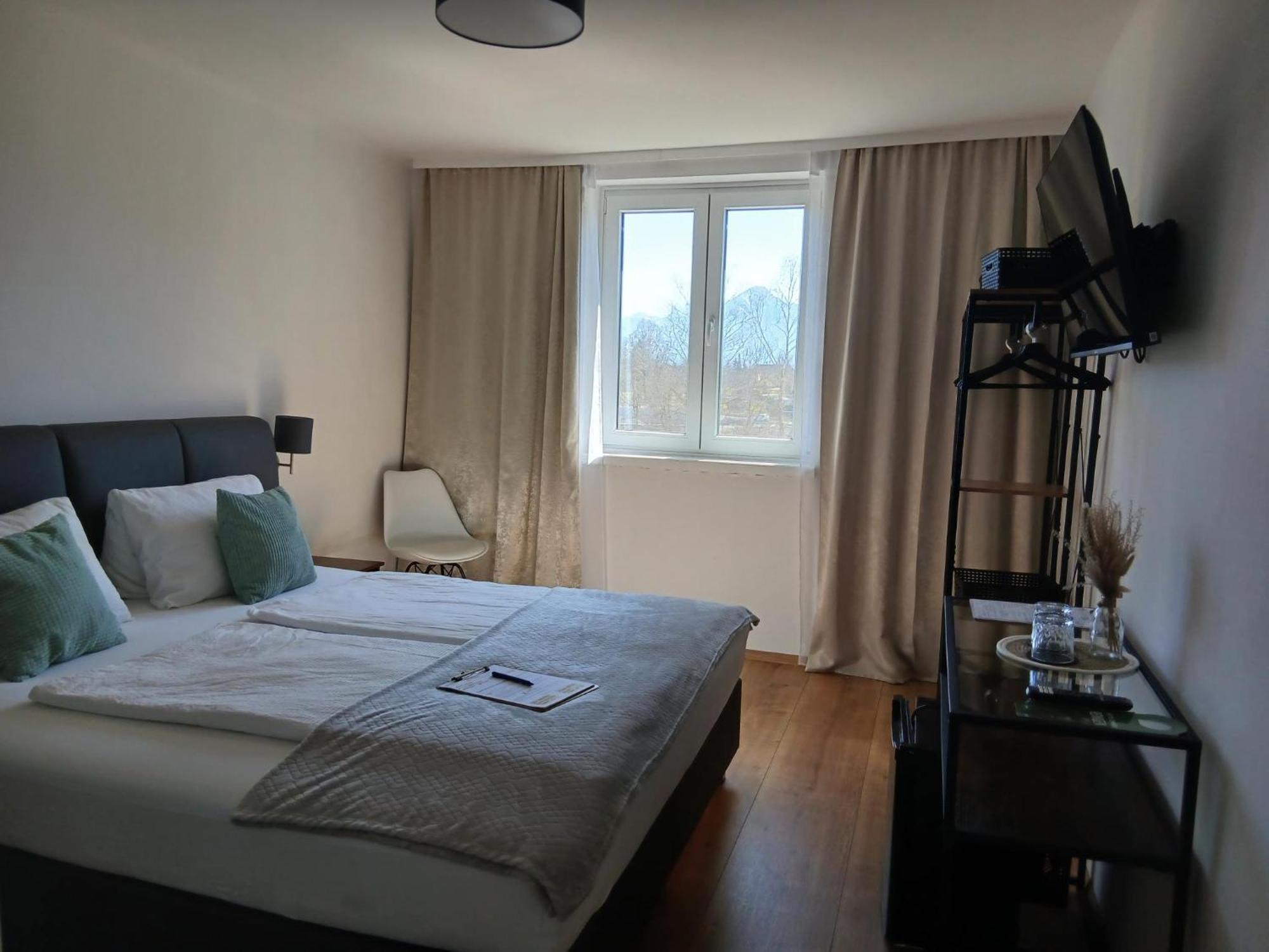Hotel Fuchs & Hase Self Check In Rosegg